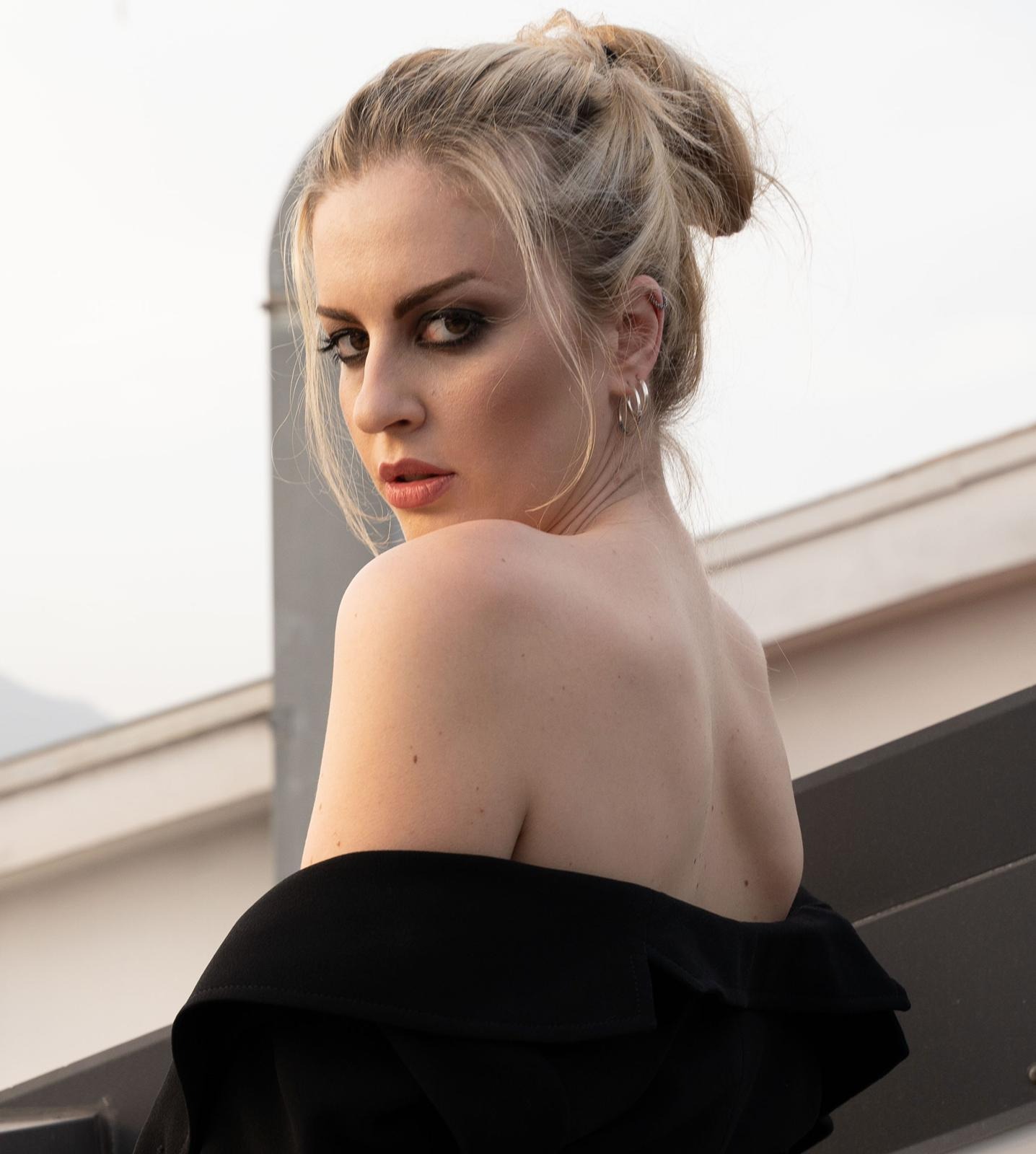 Martina, event hostess and promo model available in New York City